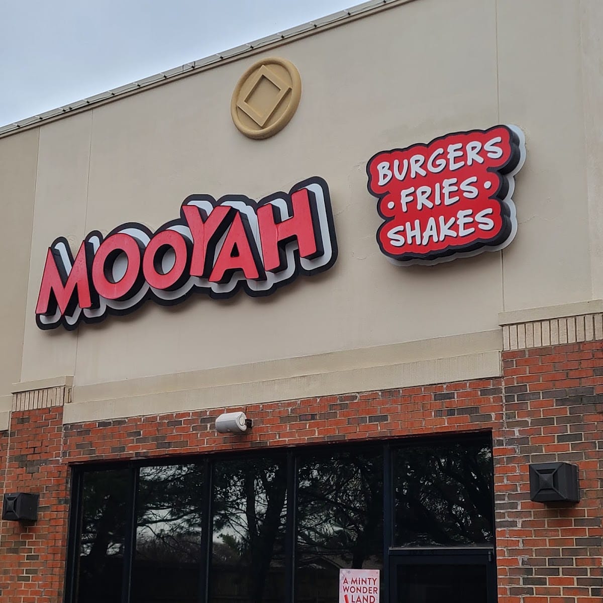 MOOYAH Burgers, Fries & Shakes
