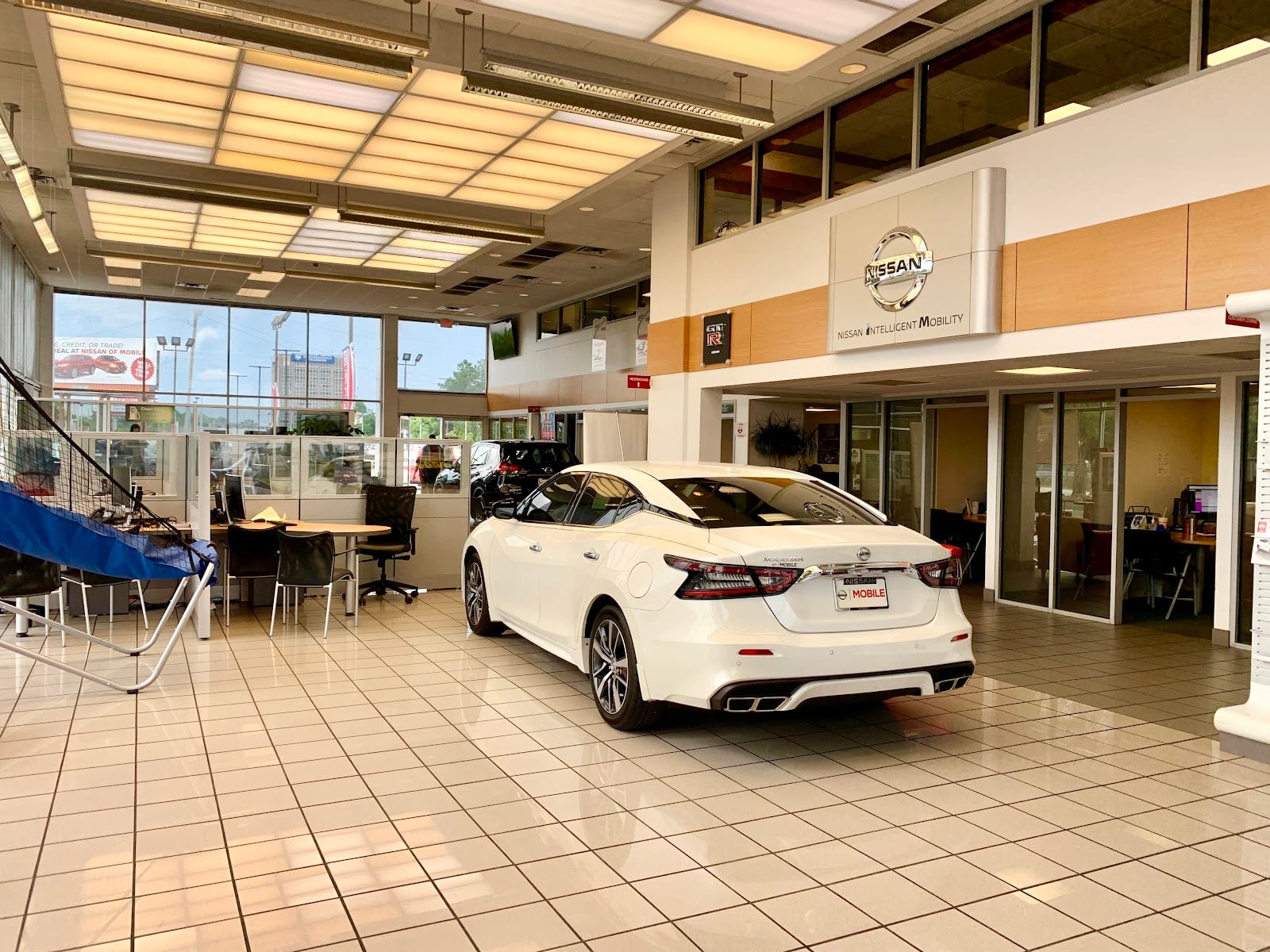 Tameron Nissan, photo 4