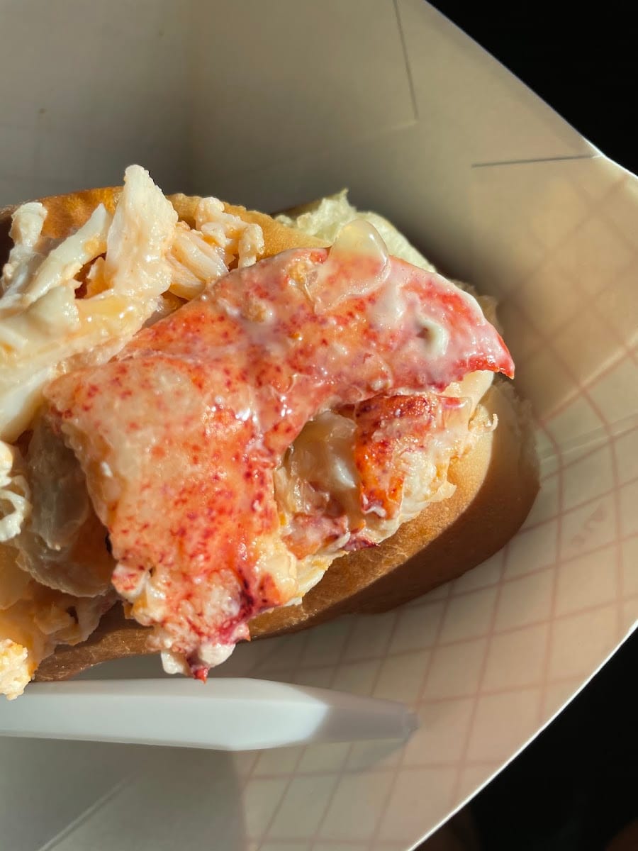 Green's Lobster Roll, photo 4
