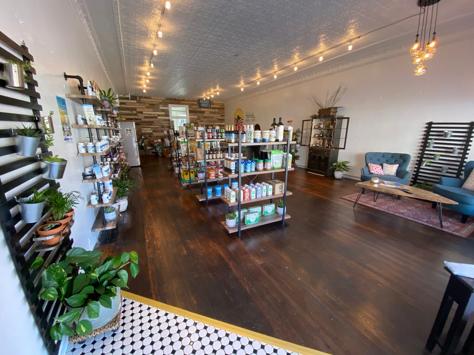 Holistic Mountain Market