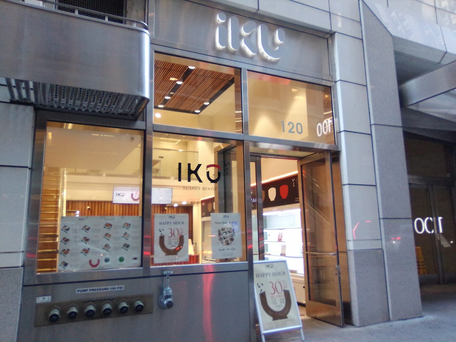 iKU Sushi & Bento