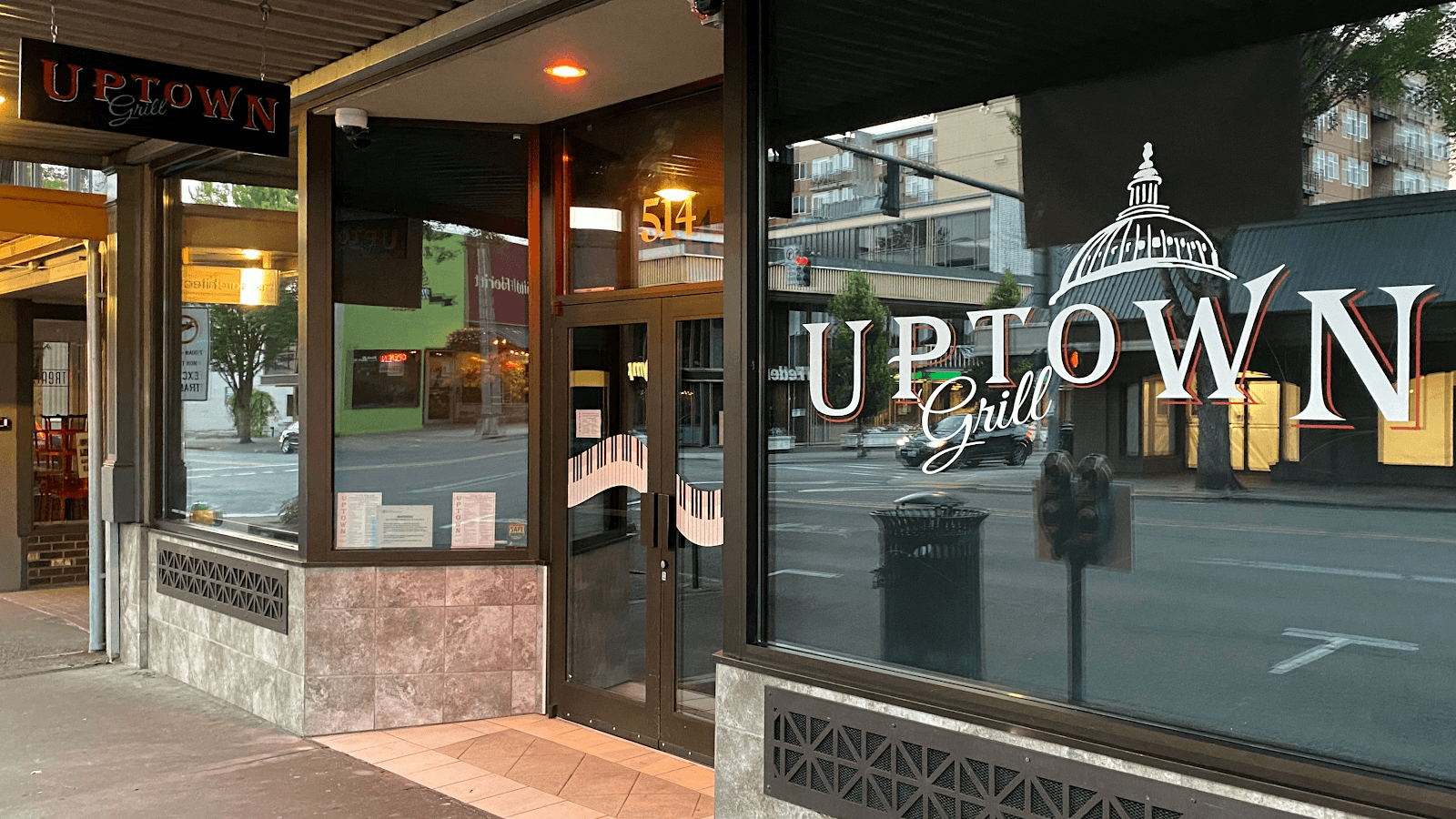 Uptown Grill, photo 2