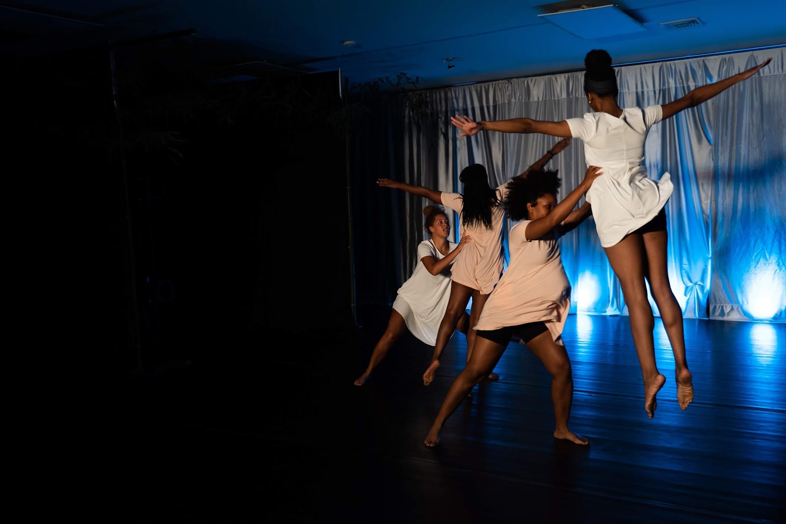 Vaughn Newman Dance, photo 2