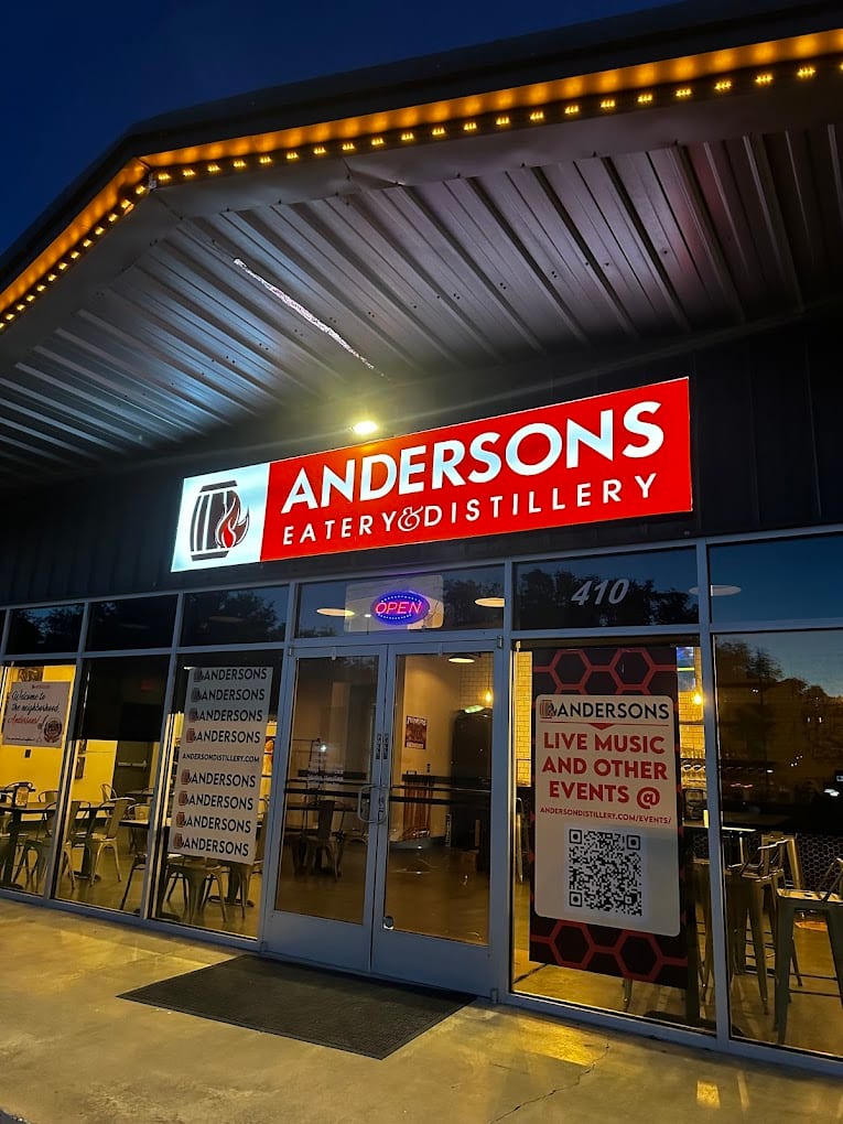 Andersons Eatery and Distillery, photo 2
