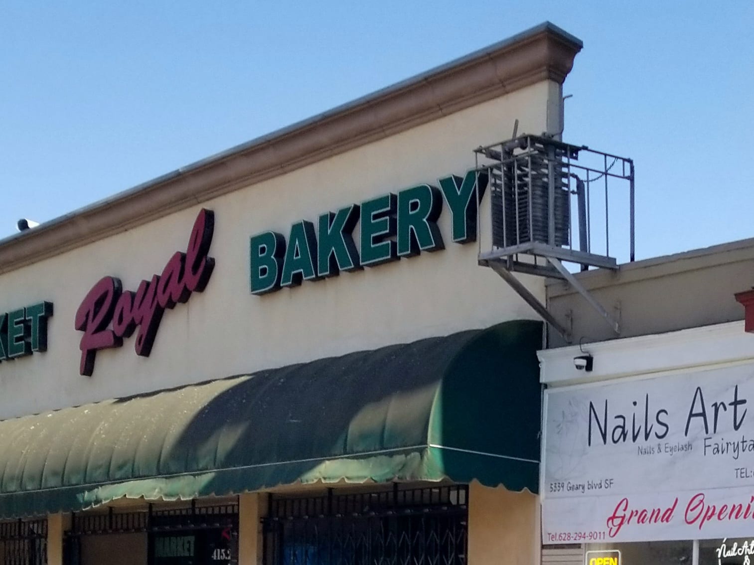 Royal Market Food & Bakery