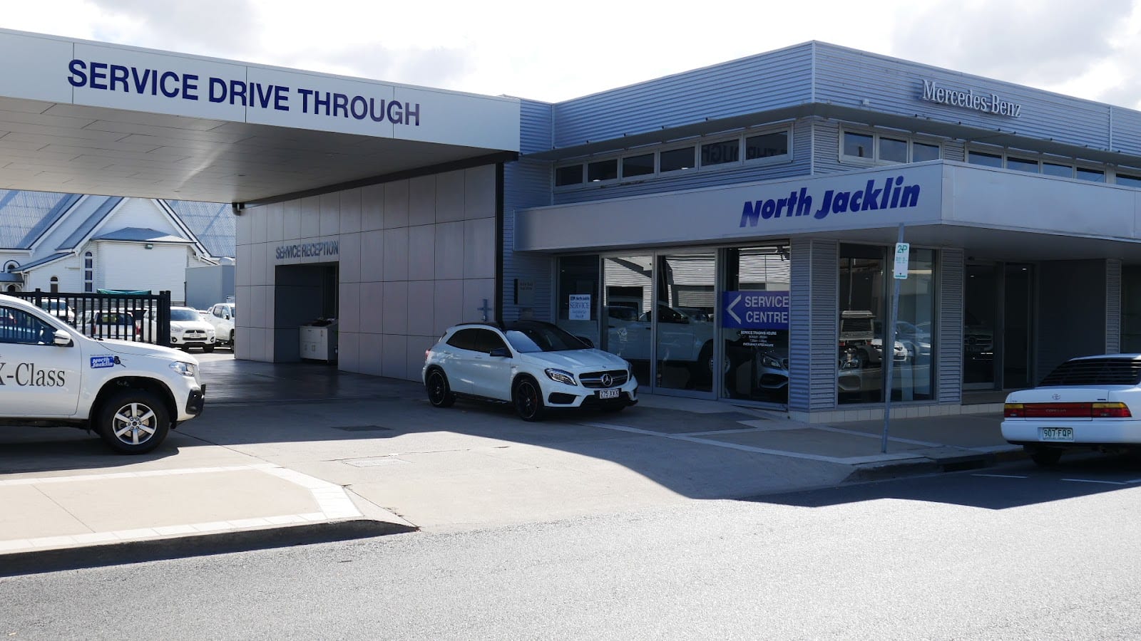 North Jacklin Honda, Mercedes-Benz and Mitsubishi Service, photo 2