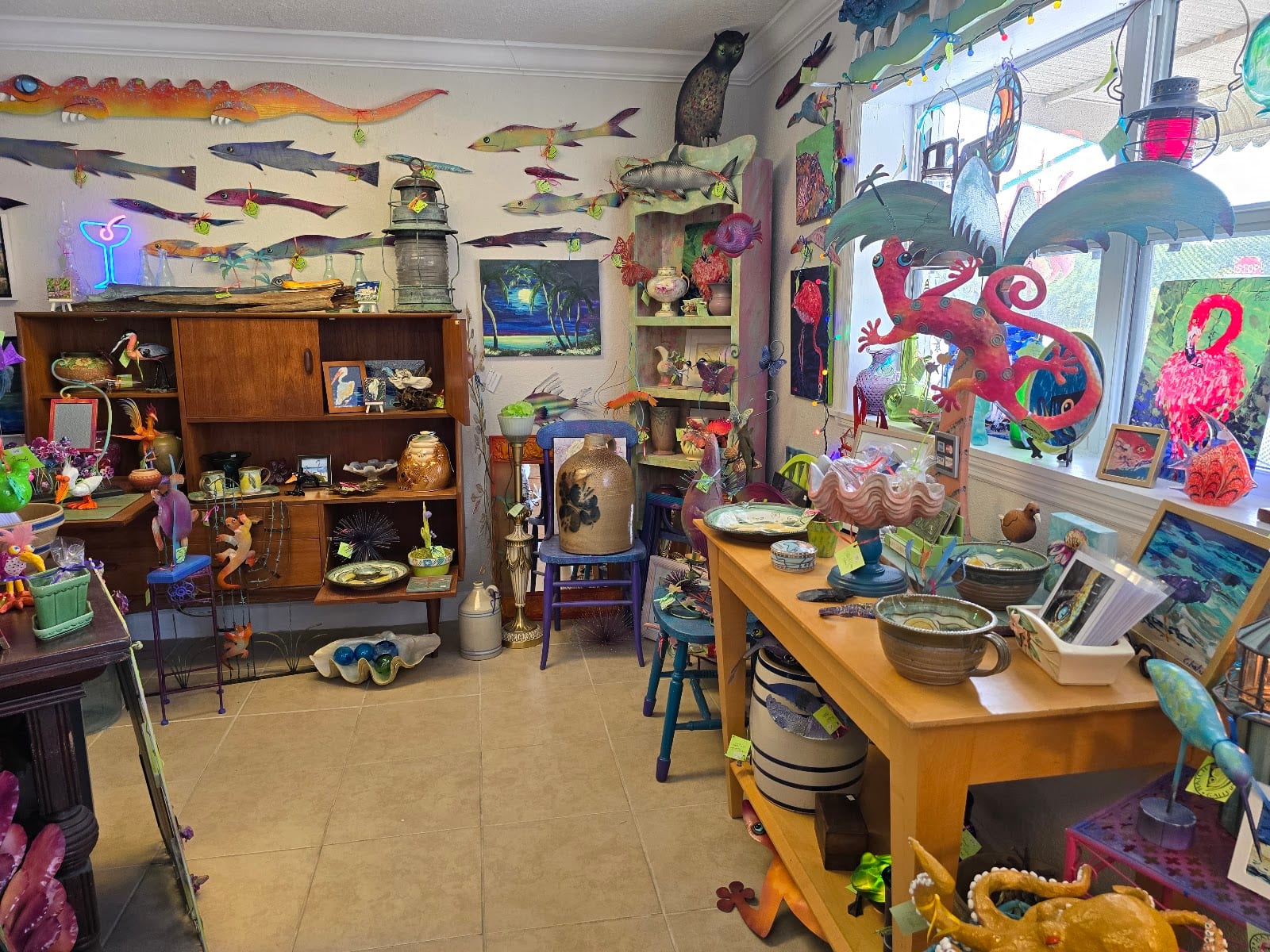 Hatch Gallery, Gift Shop & Collectibles, photo 2
