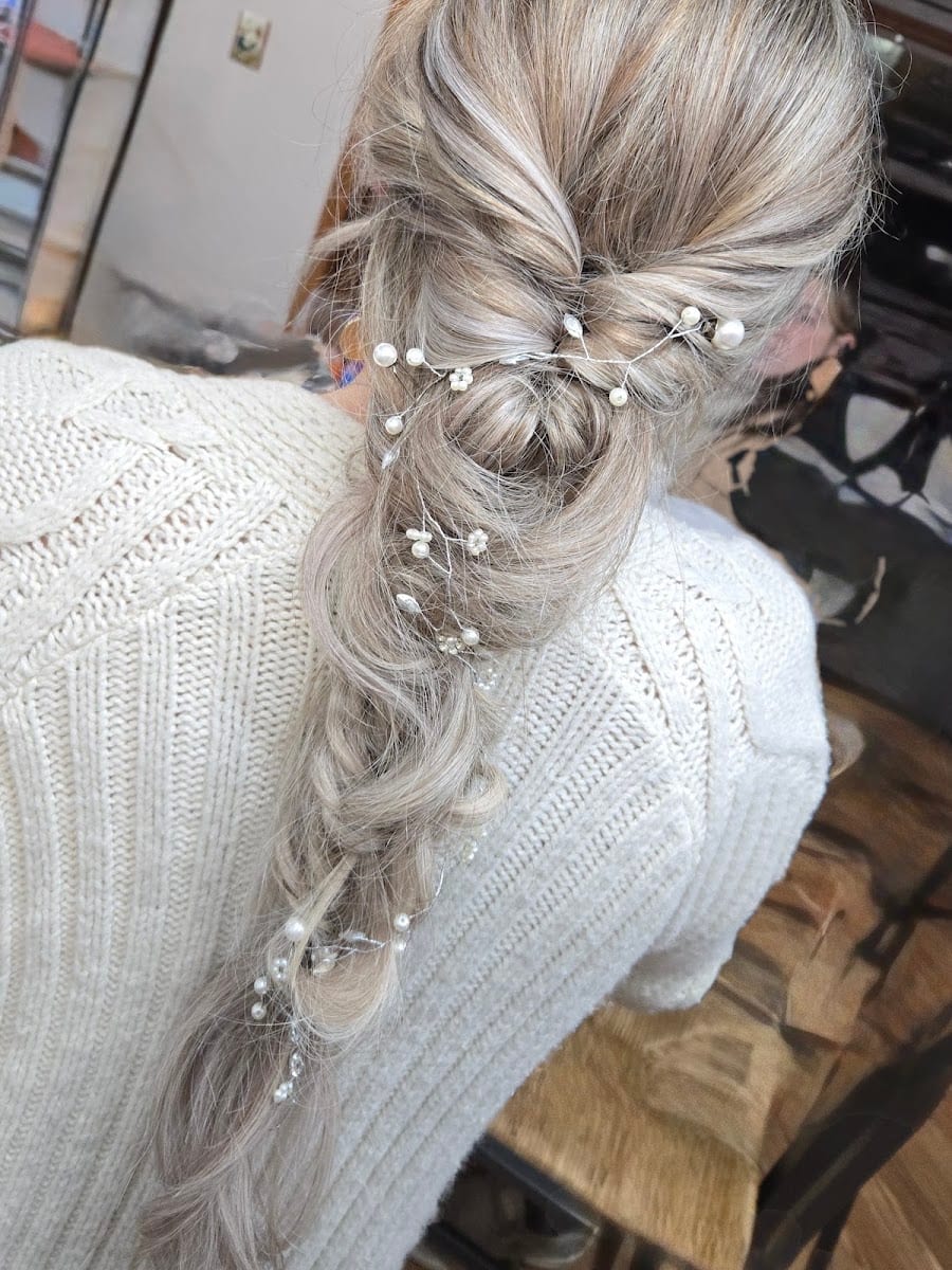 Truly Bonded Salon at 5th Street Beauty Bar, photo 2