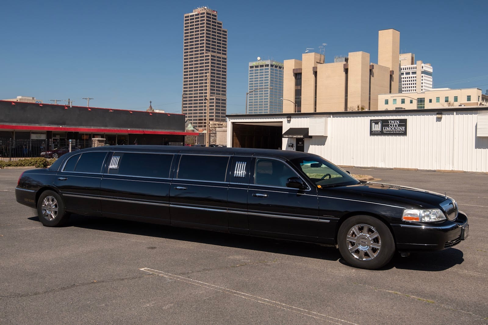Twin City Limousines and Event Center, photo 3