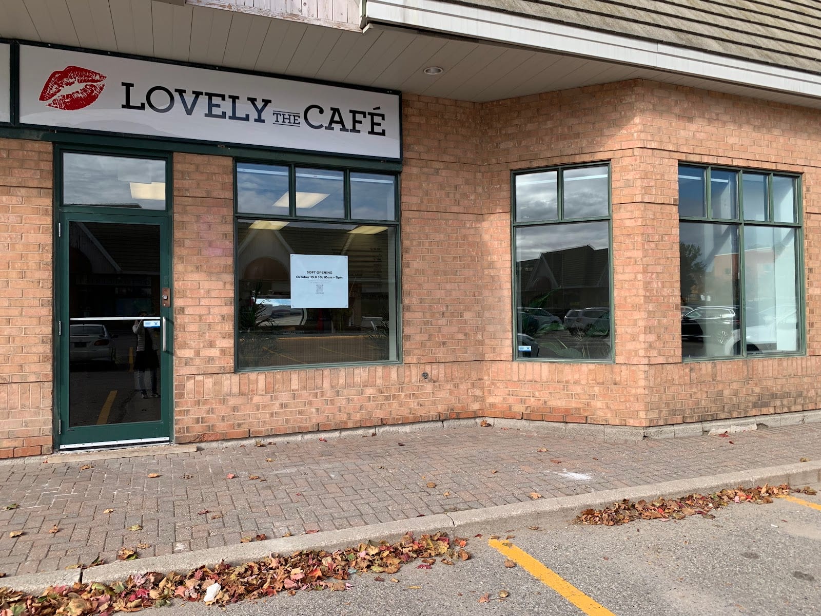 Lovely the Café