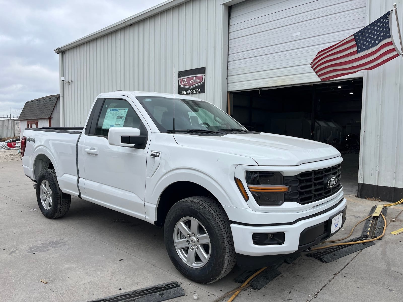 Dr. Auto paint and body, photo 2