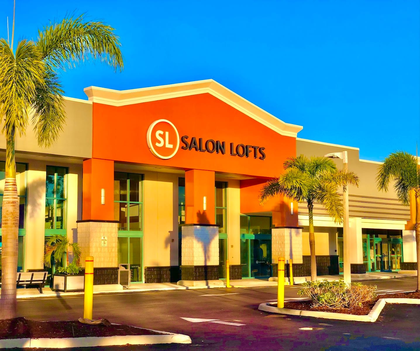 Salon Lofts