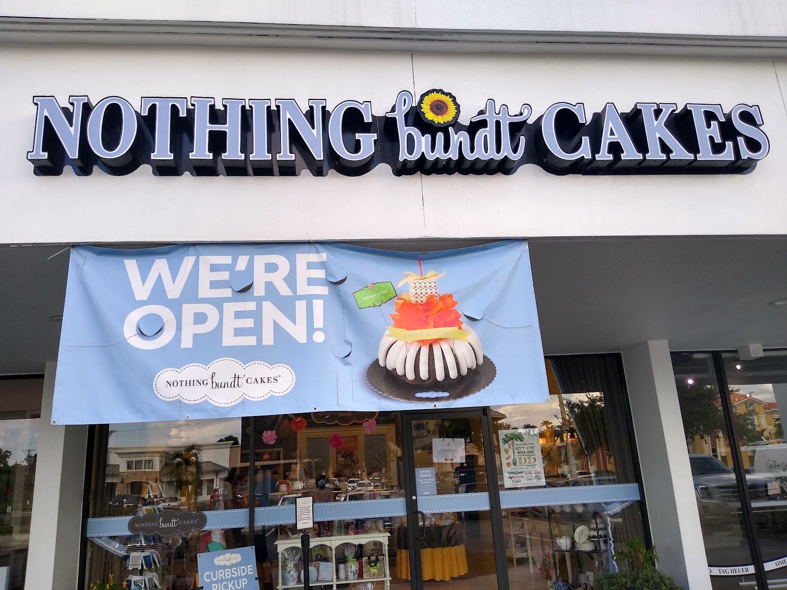 Nothing Bundt Cakes, photo 2