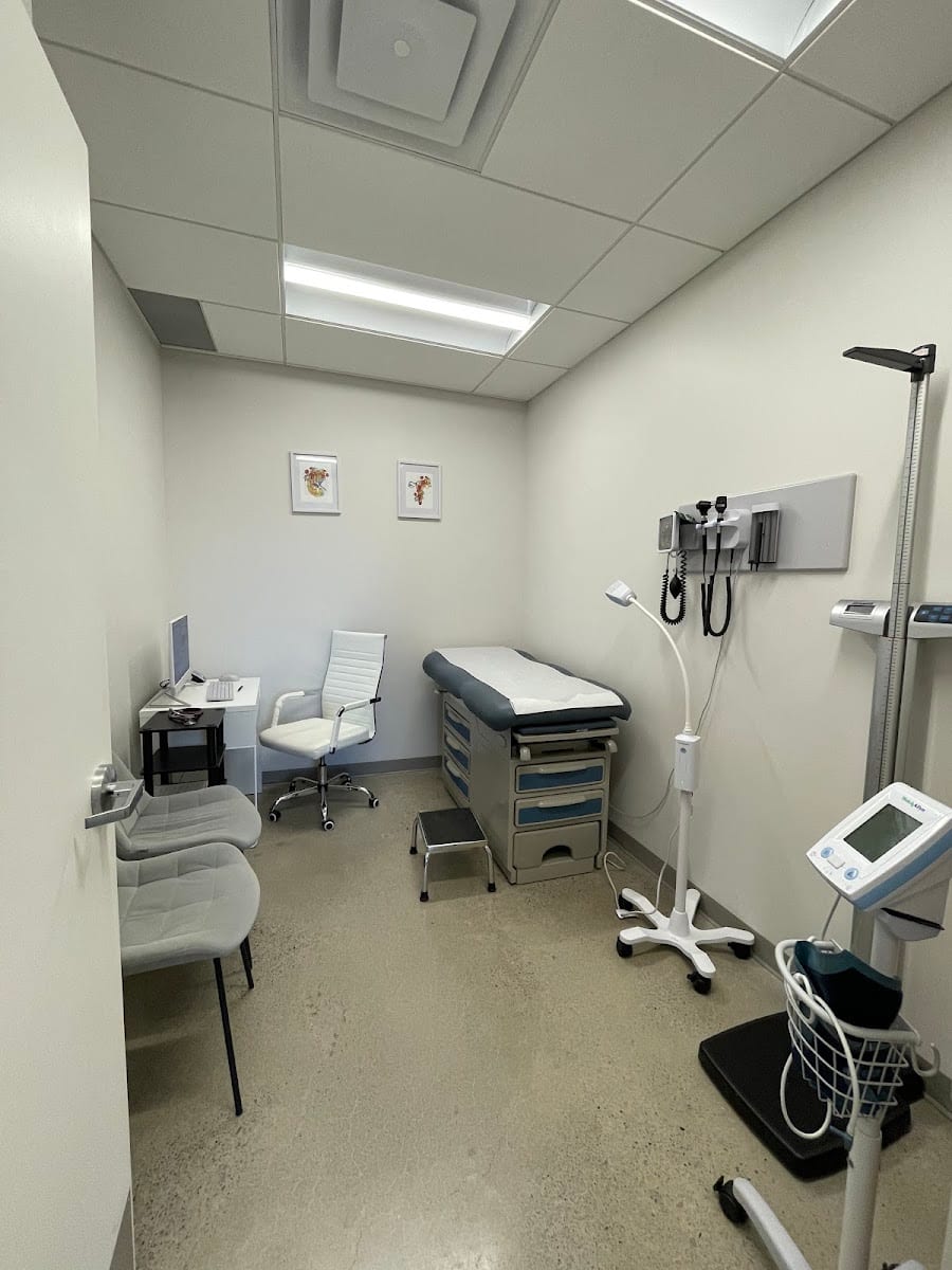 Dr. Morvarid Farzaneh, Compassionate Care Clinic, photo 2