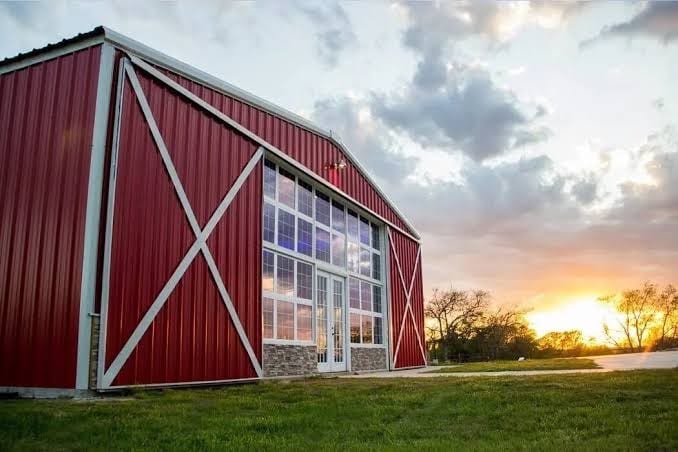 Country Farmhouse and Cottage,13 minutes from Denton and Lake Ray Roberts