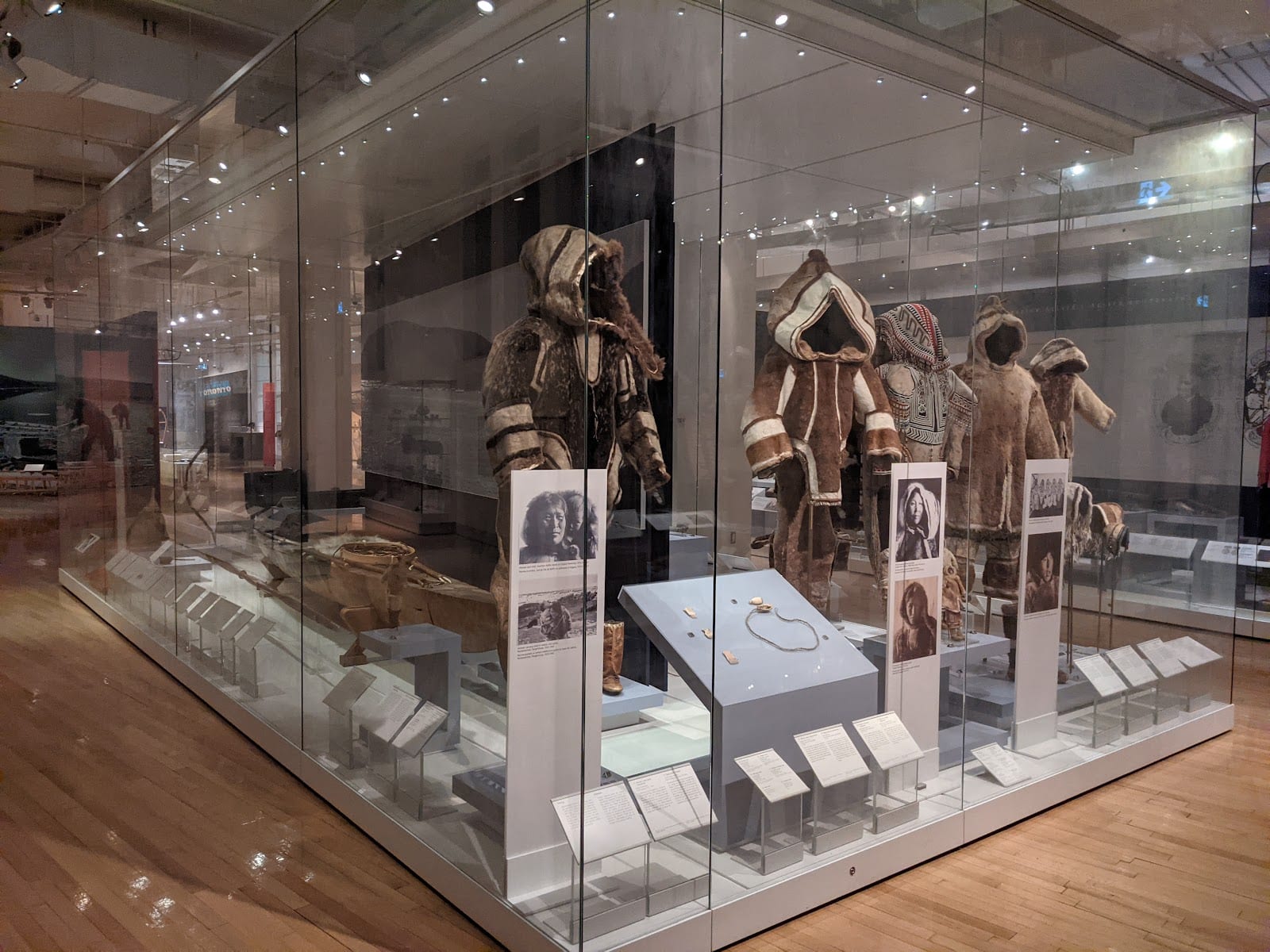 Daphne Cockwell Gallery dedicated to First Peoples art & culture