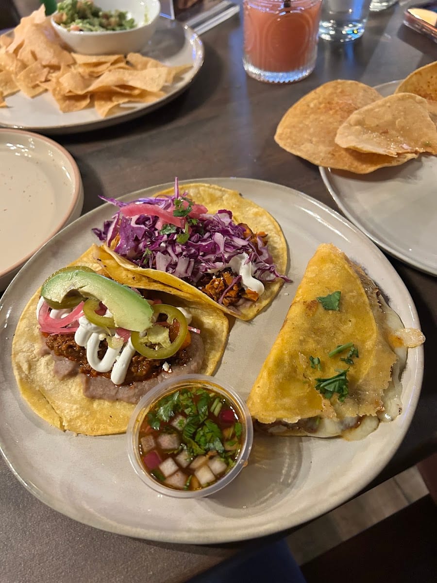 Parachos Tacos y Tragos, photo 3