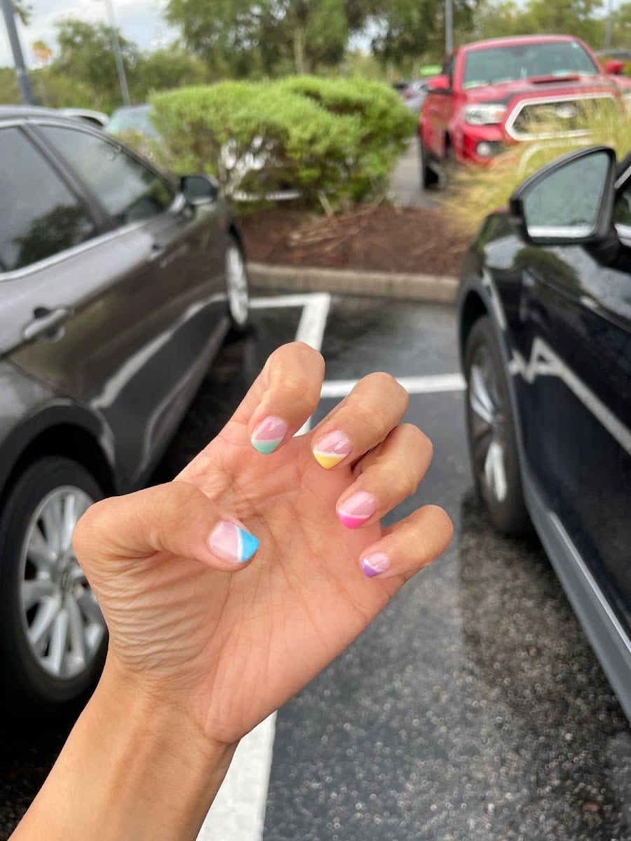 Essence Nails & Spa