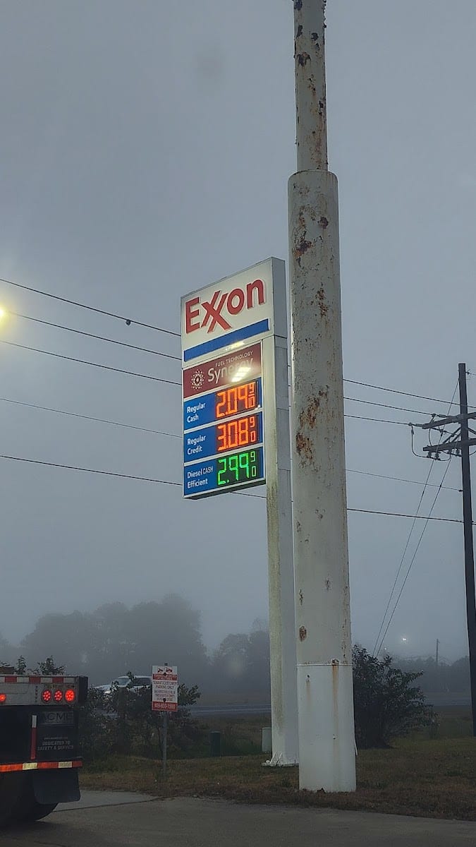Exxon, photo 2