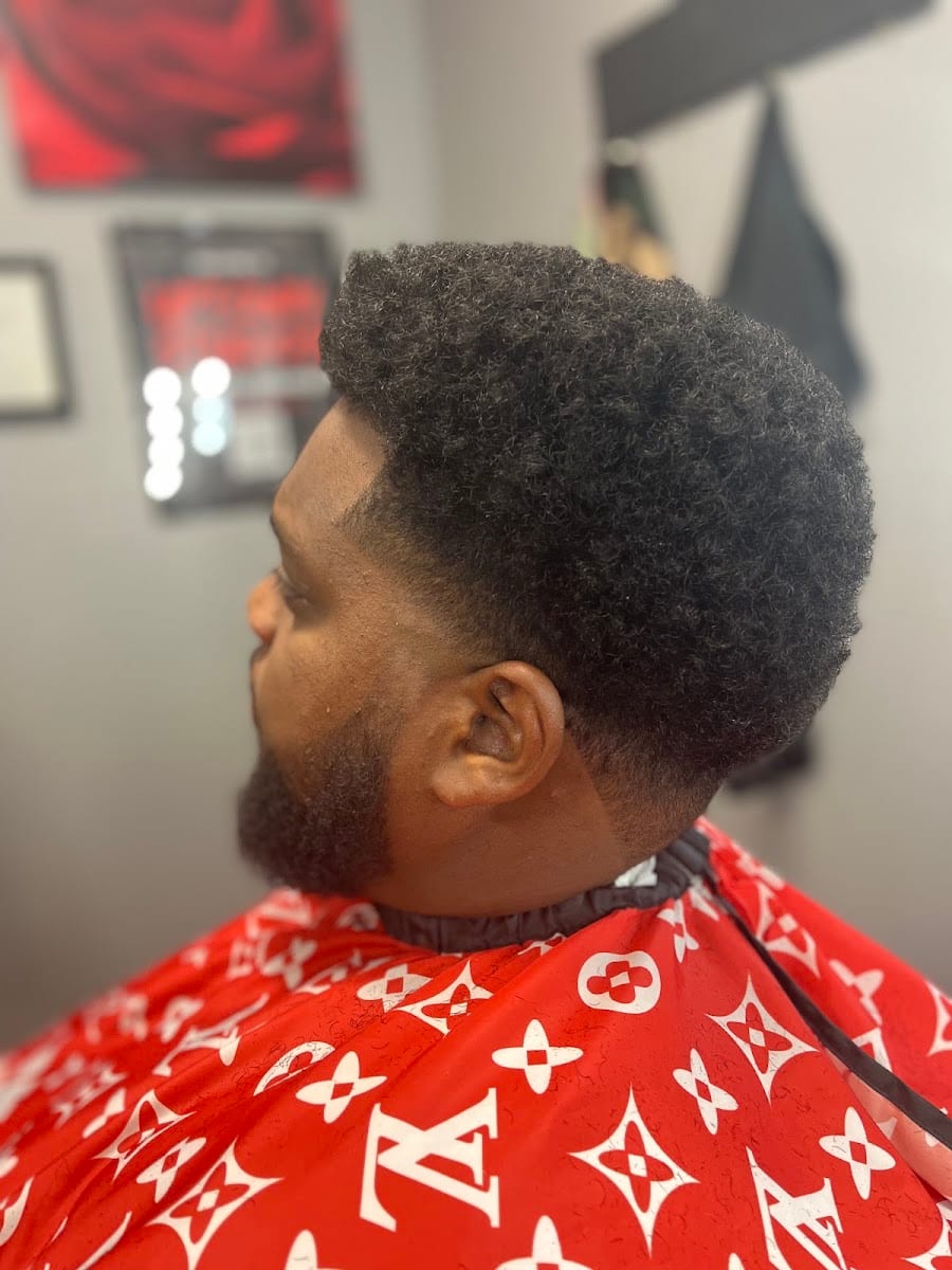 Quin At 1923 Barber Parlor