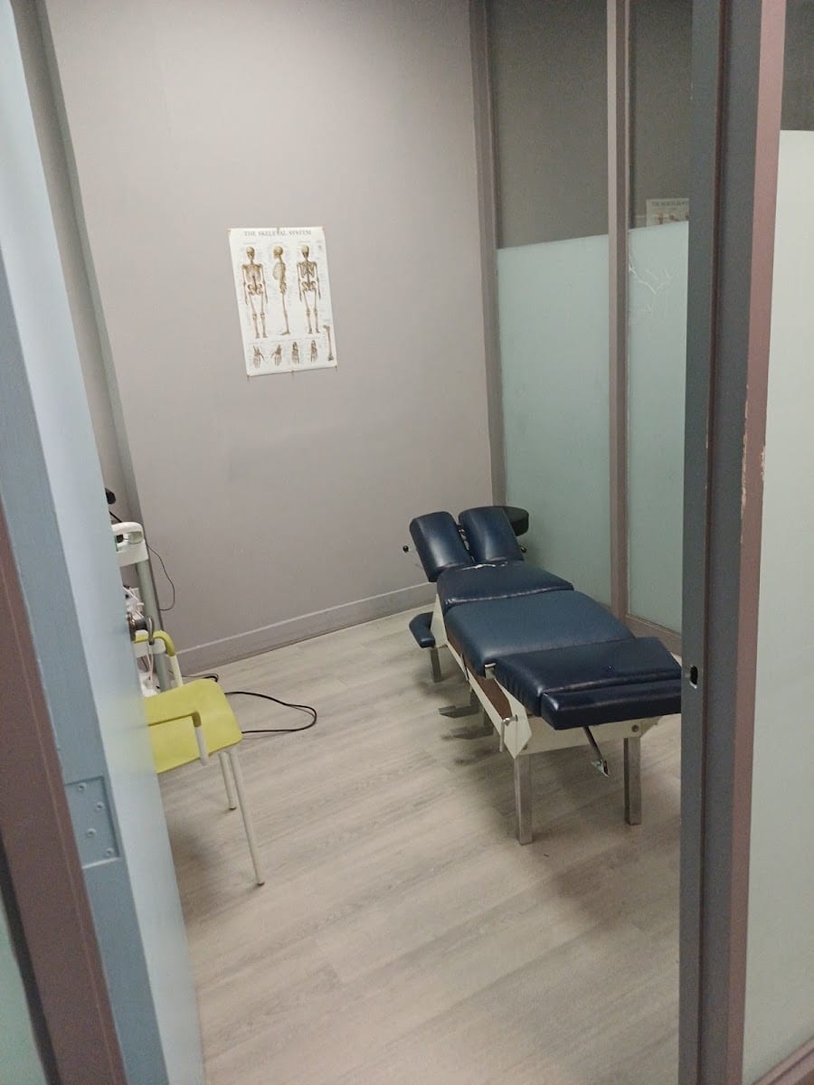 Dr. Oscar Manias Chiropractic Services, photo 2