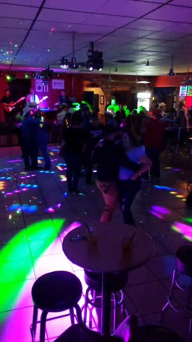 Bojangles Night Club, photo 3