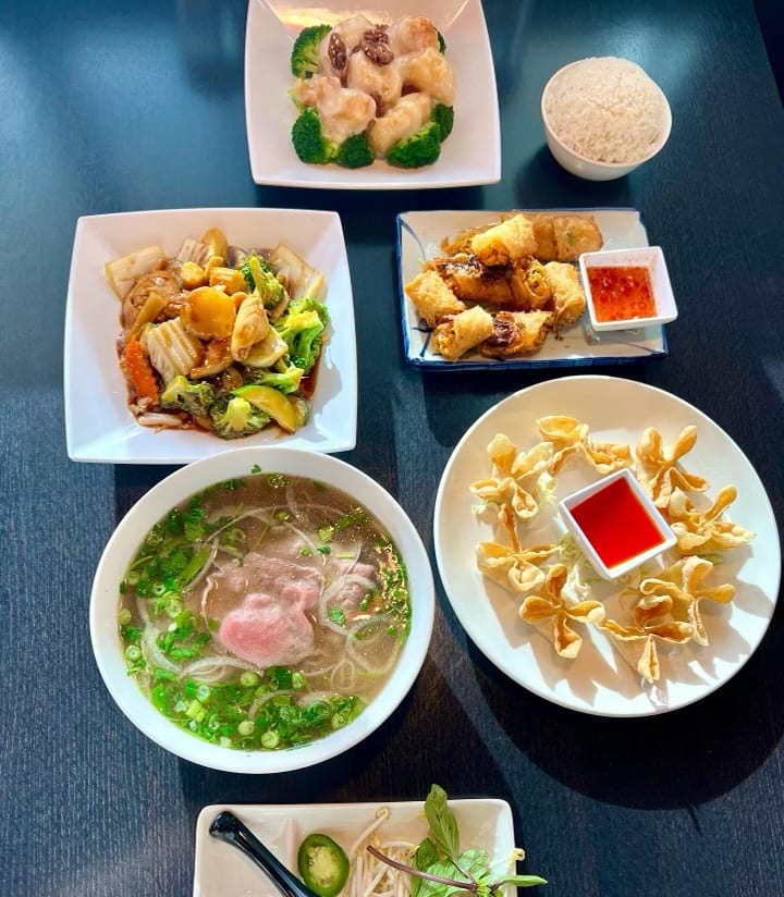 Red Lotus Bistro, photo 4