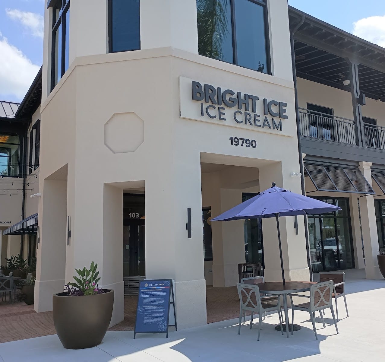 Bright Ice Scoop Shop Wellen Park, photo 2