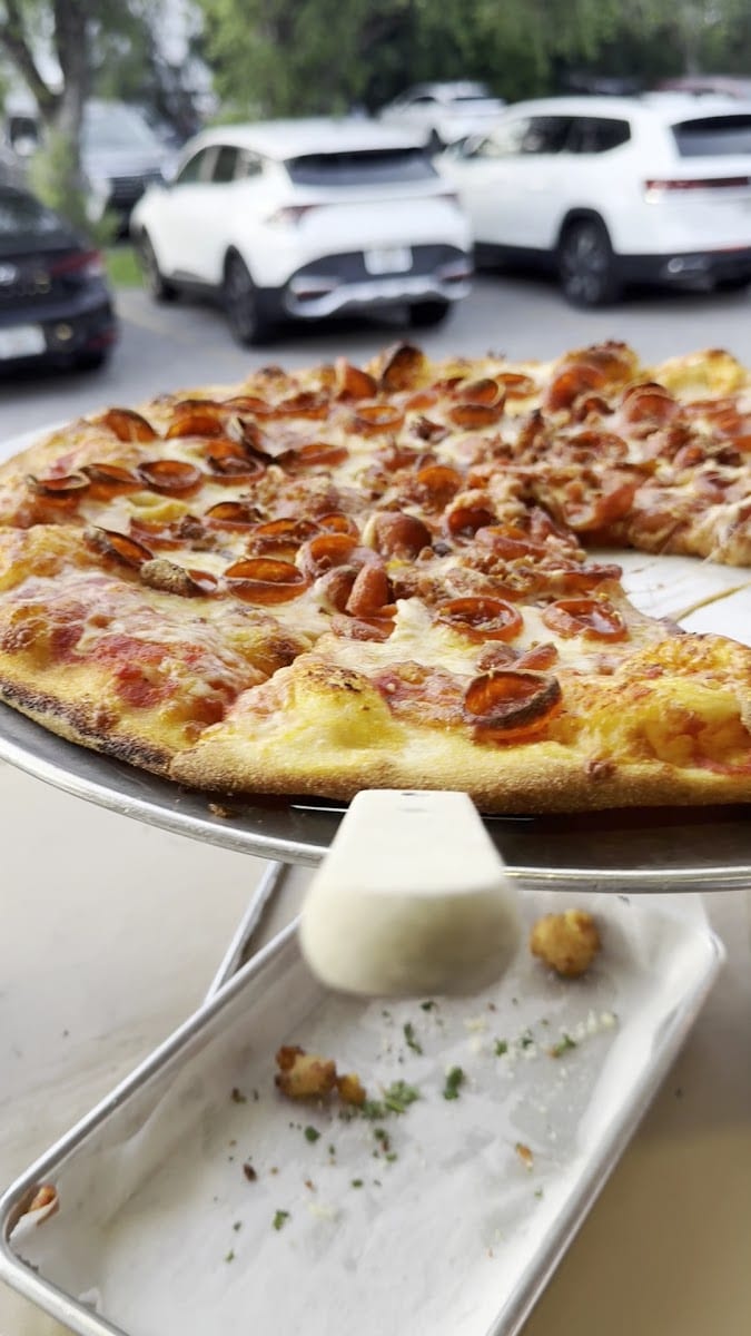 Lenny'z Pizza & Island Bar, photo 2