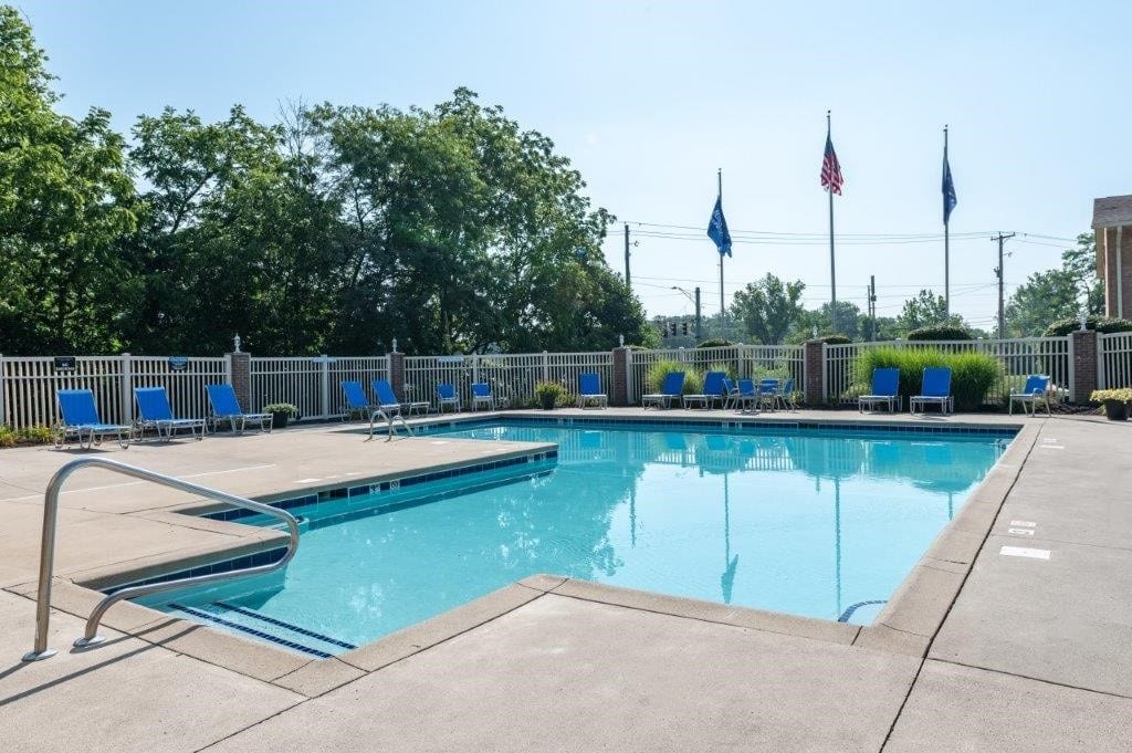 The Summit at Ridgewood Apartments & Townhomes