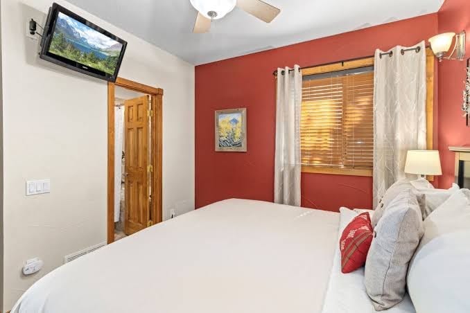 Estes Park Retreat | 2 Kings | Near RMNP | ADA Friendly, photo 3