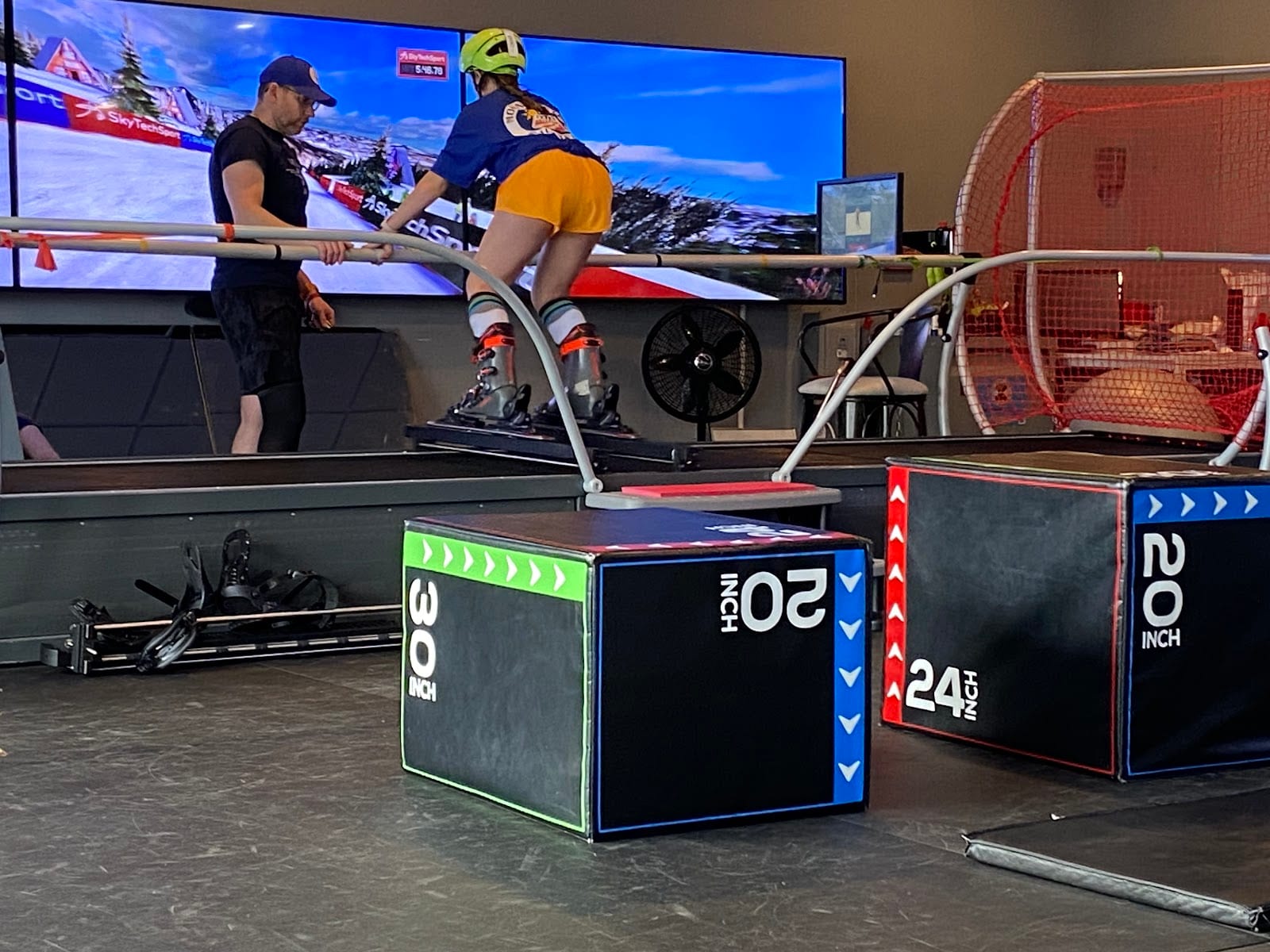 4SeasonAlpine Ski and Snowboard school