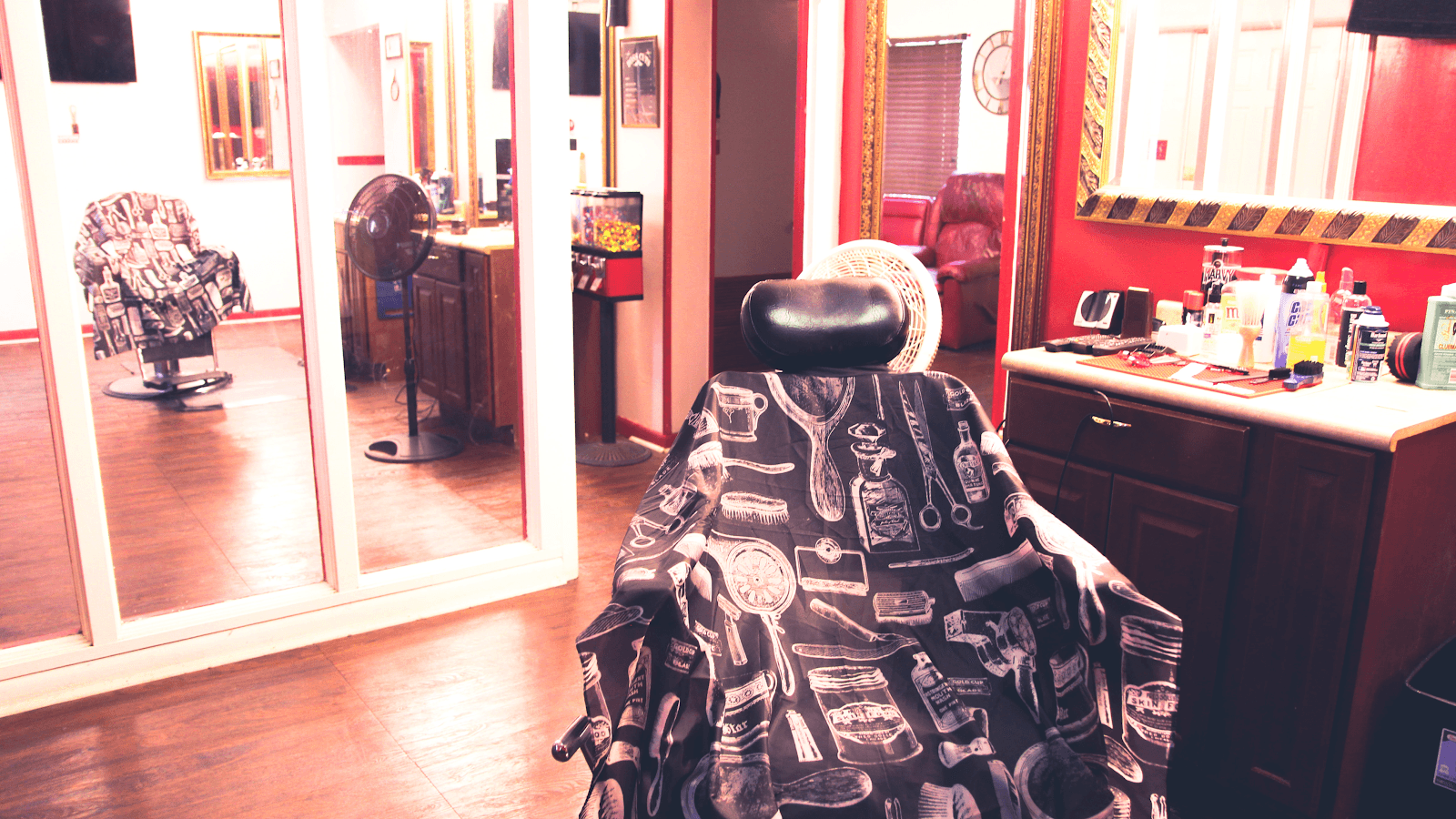 Boss Cuts, photo 2