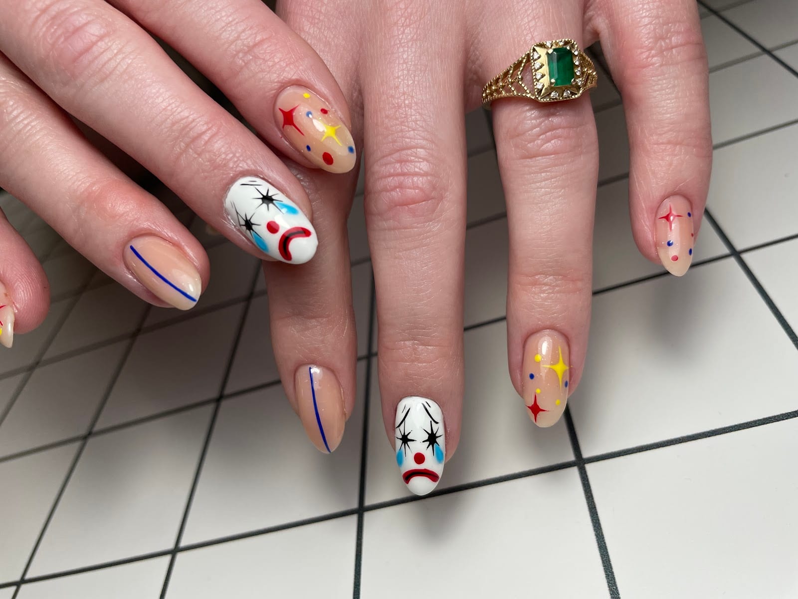 Knuckle Sandwich Nail Bar, photo 2