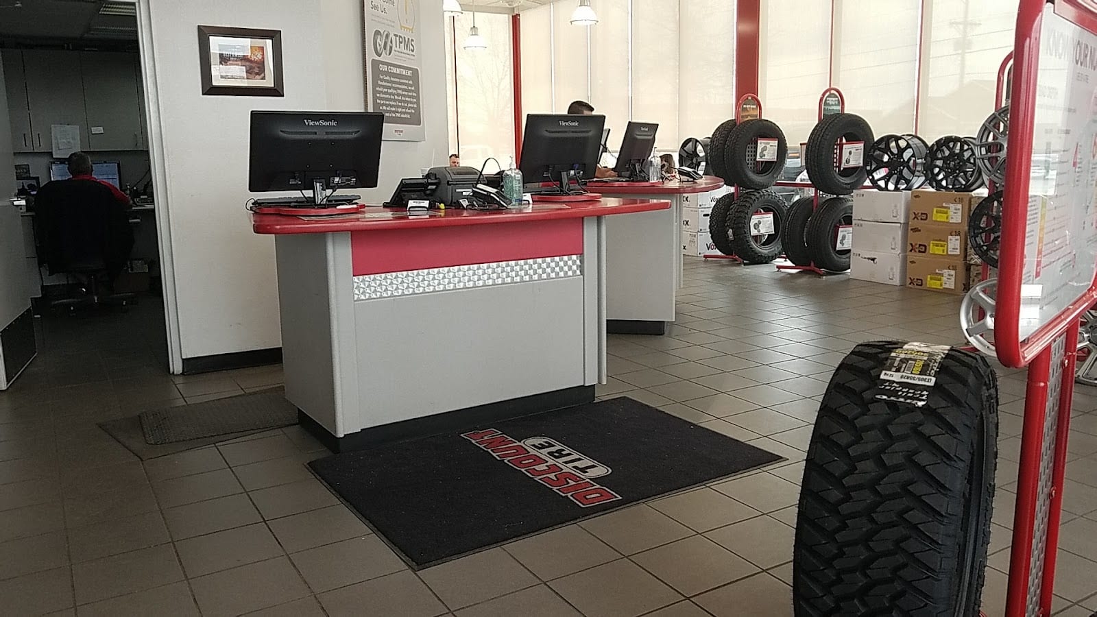 Discount Tire, photo 3
