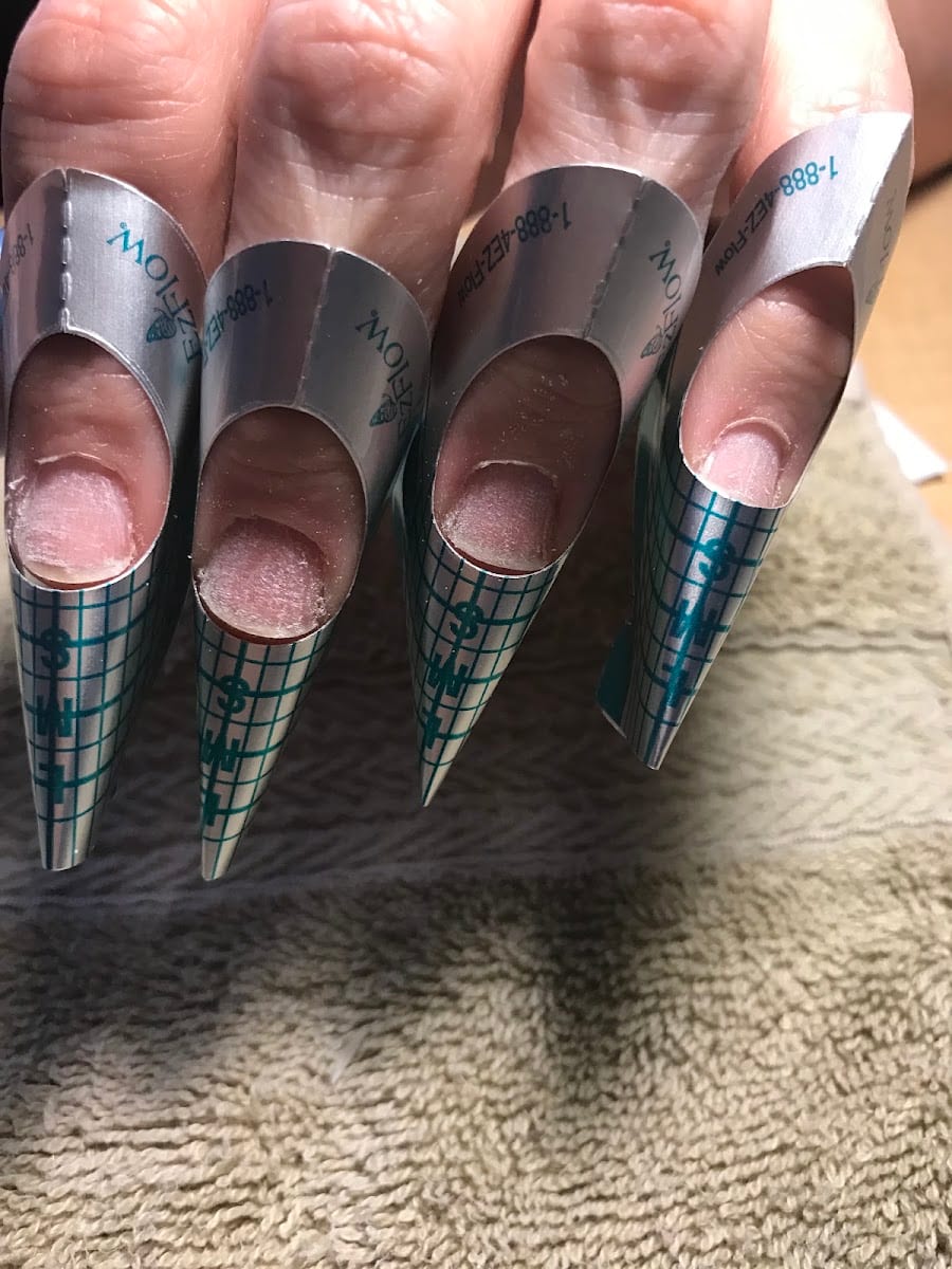 L&L Nail Lounge, photo 3