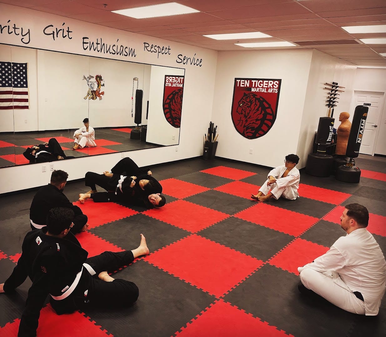 Ten Tigers Martial Arts - Karate - Kung Fu - Jiu Jitsu, photo 2