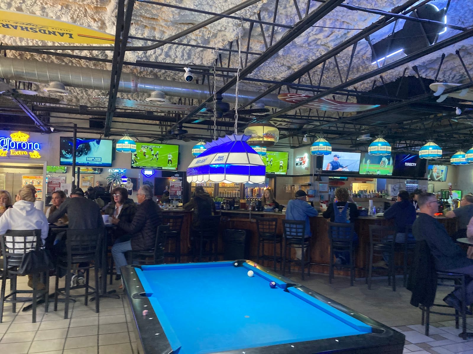 Salty Jim's Island Bar & Grill, photo 2