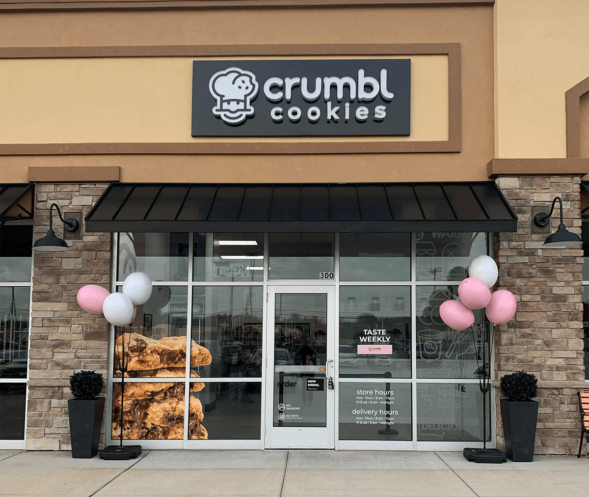 Crumbl Cookies, photo 2