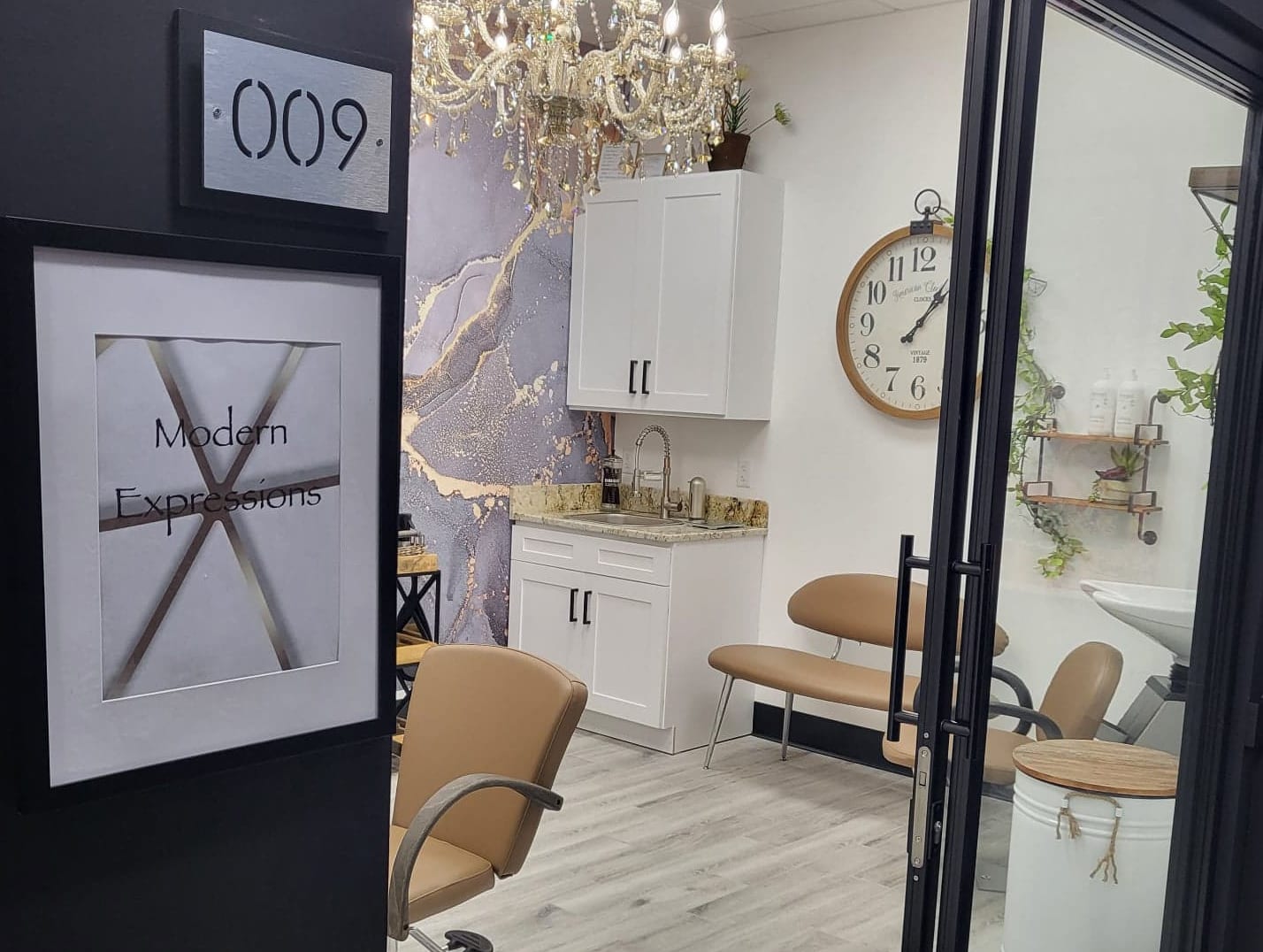 Modern Expressions Hair Salon, photo 3