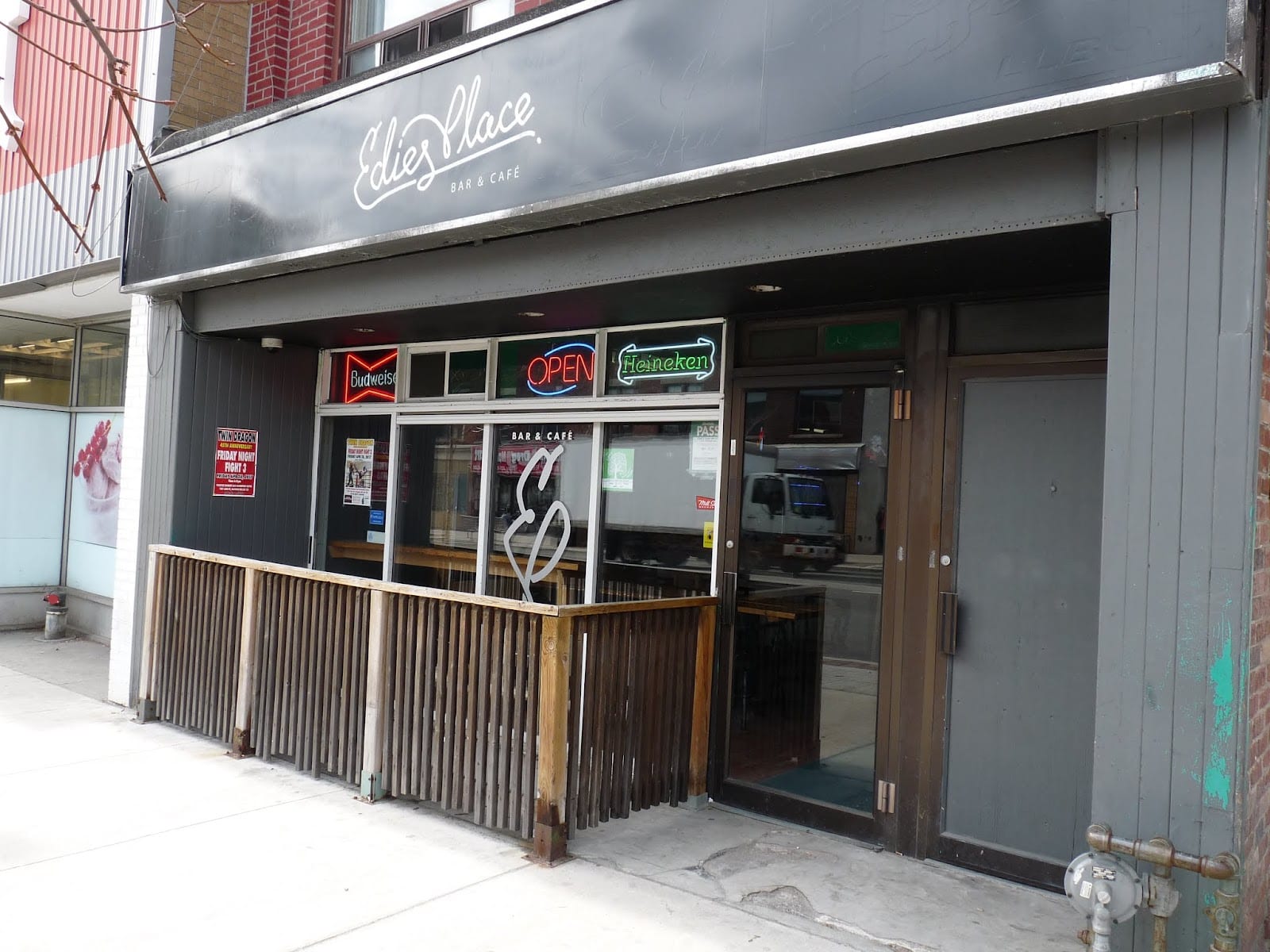 Edie's Place Bar & Cafe, photo 3