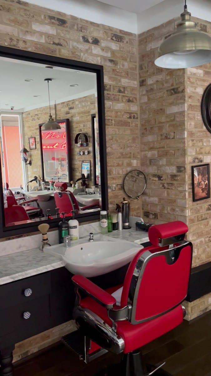 ISAR BARBER Liverpool Street . 5 Cutler Street, London E1 7DJ, photo 3
