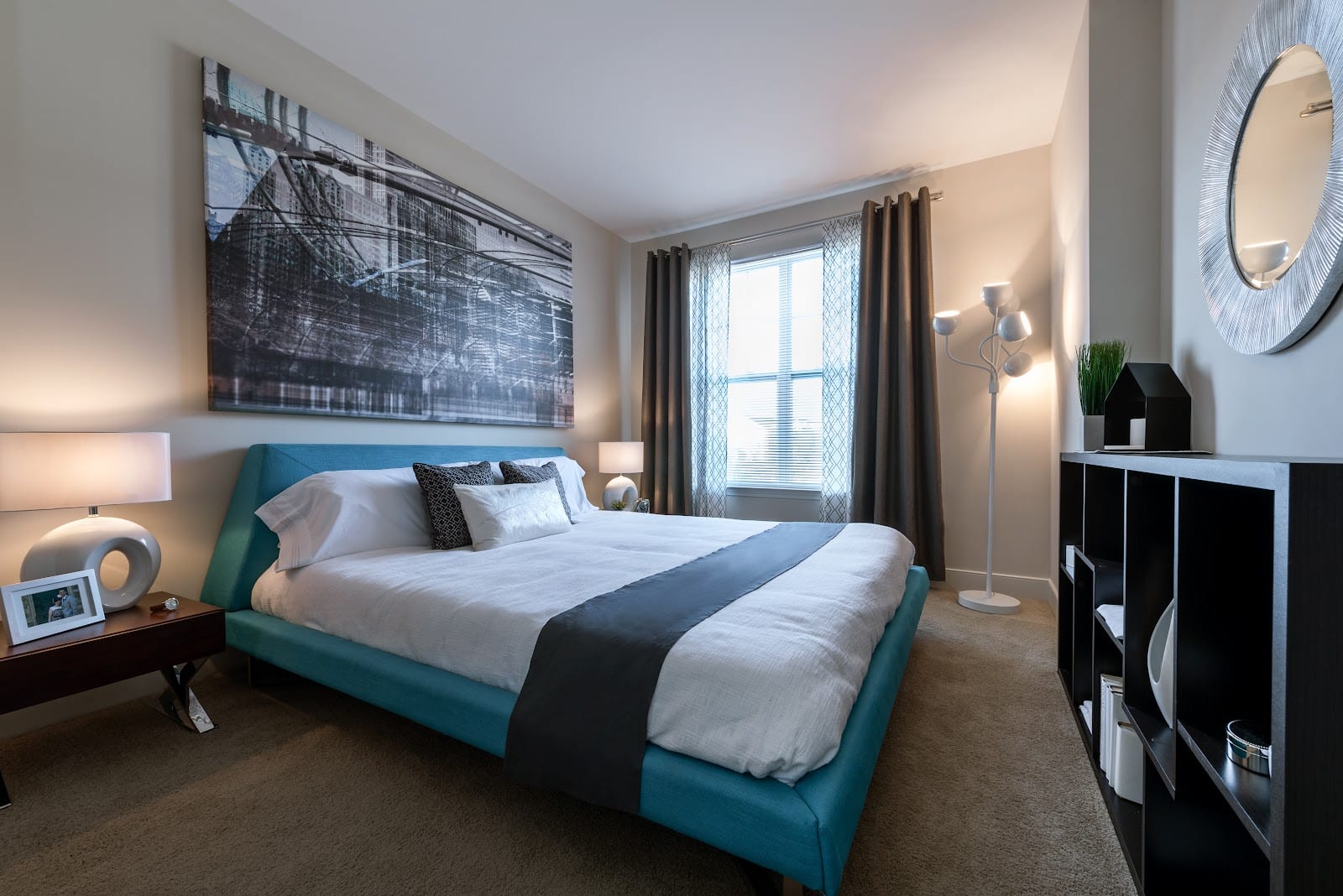 Pinnacle Apartments