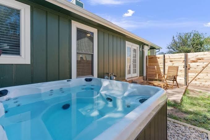 Downtown RR Home Near Dining & Parks w/ GFiber, photo 2