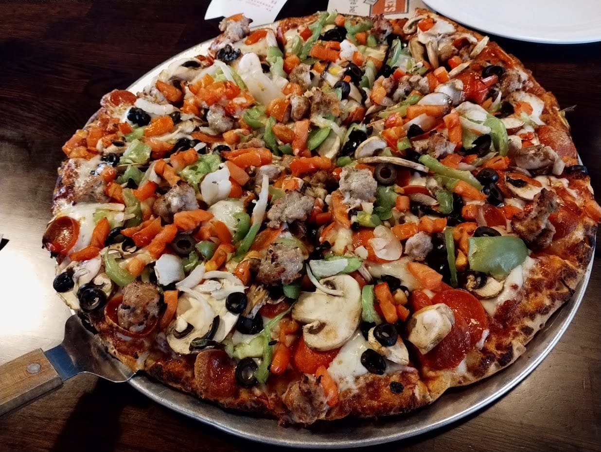 Mountain Mike's Pizza, photo 4