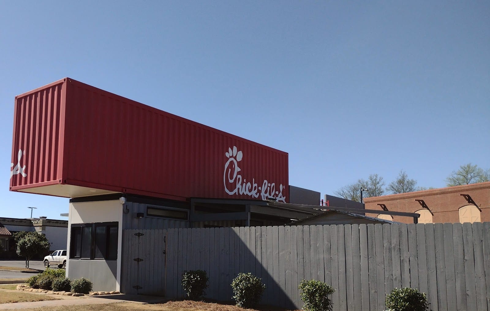 Chick-fil-A – Rome Shipping Container Drive-Thru