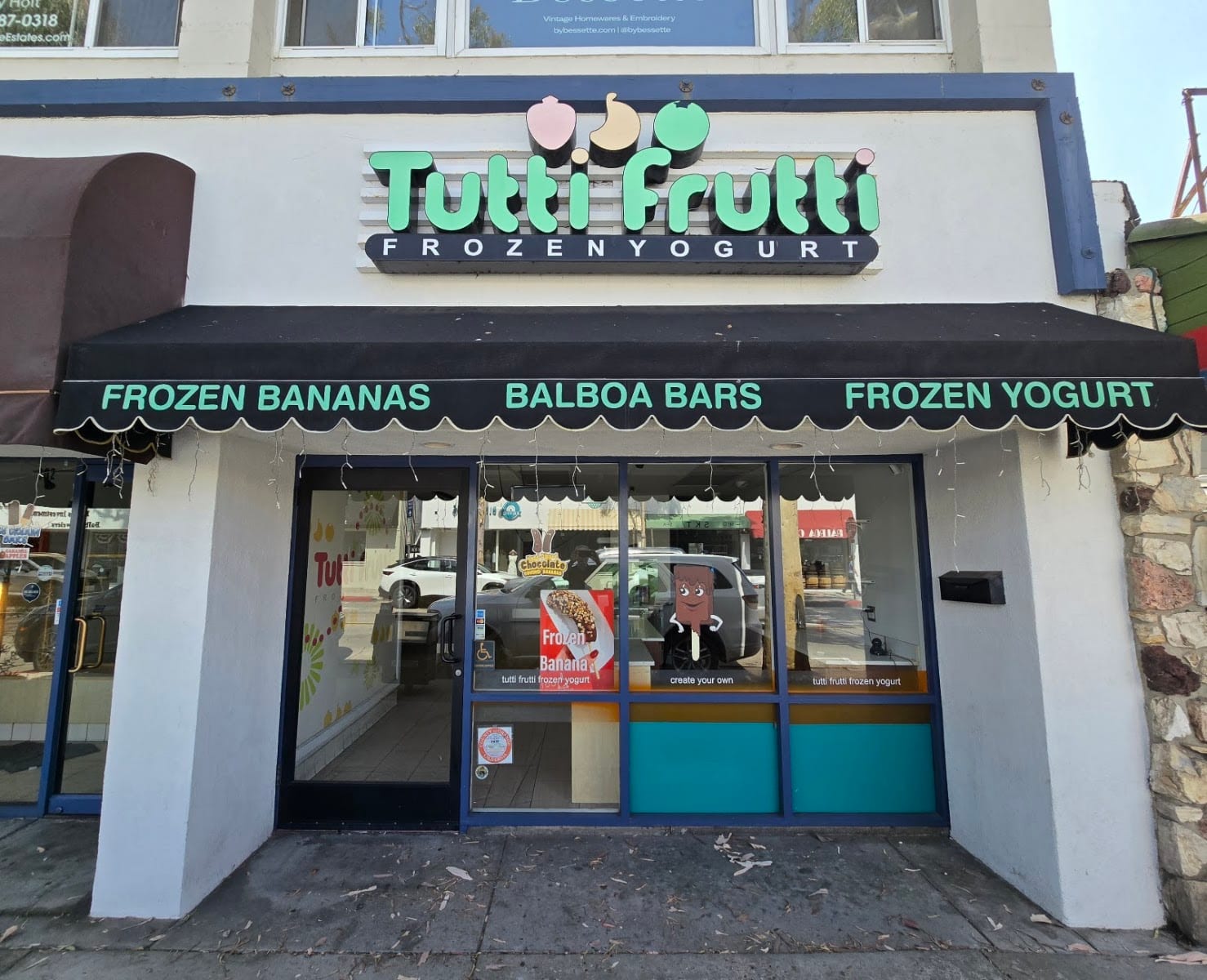 Tutti Frutti Frozen Yogurt