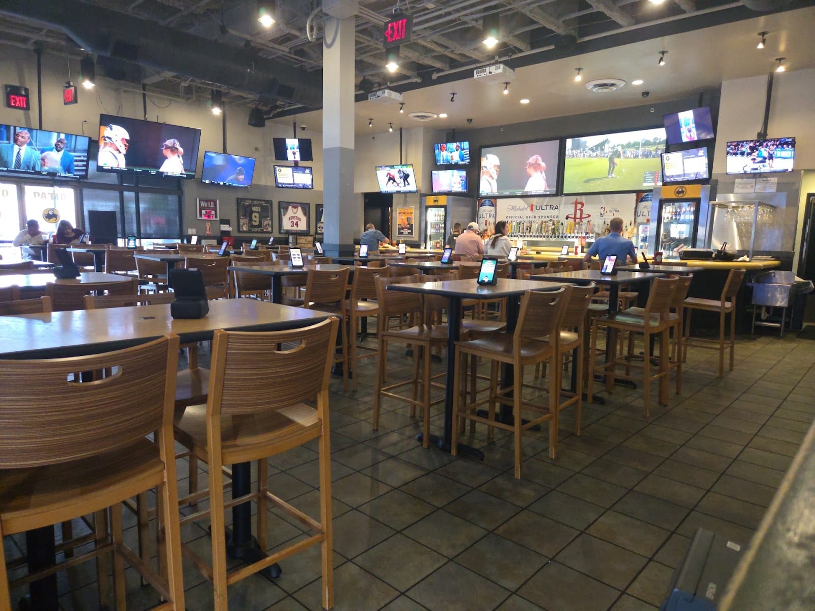 Buffalo Wild Wings, photo 4