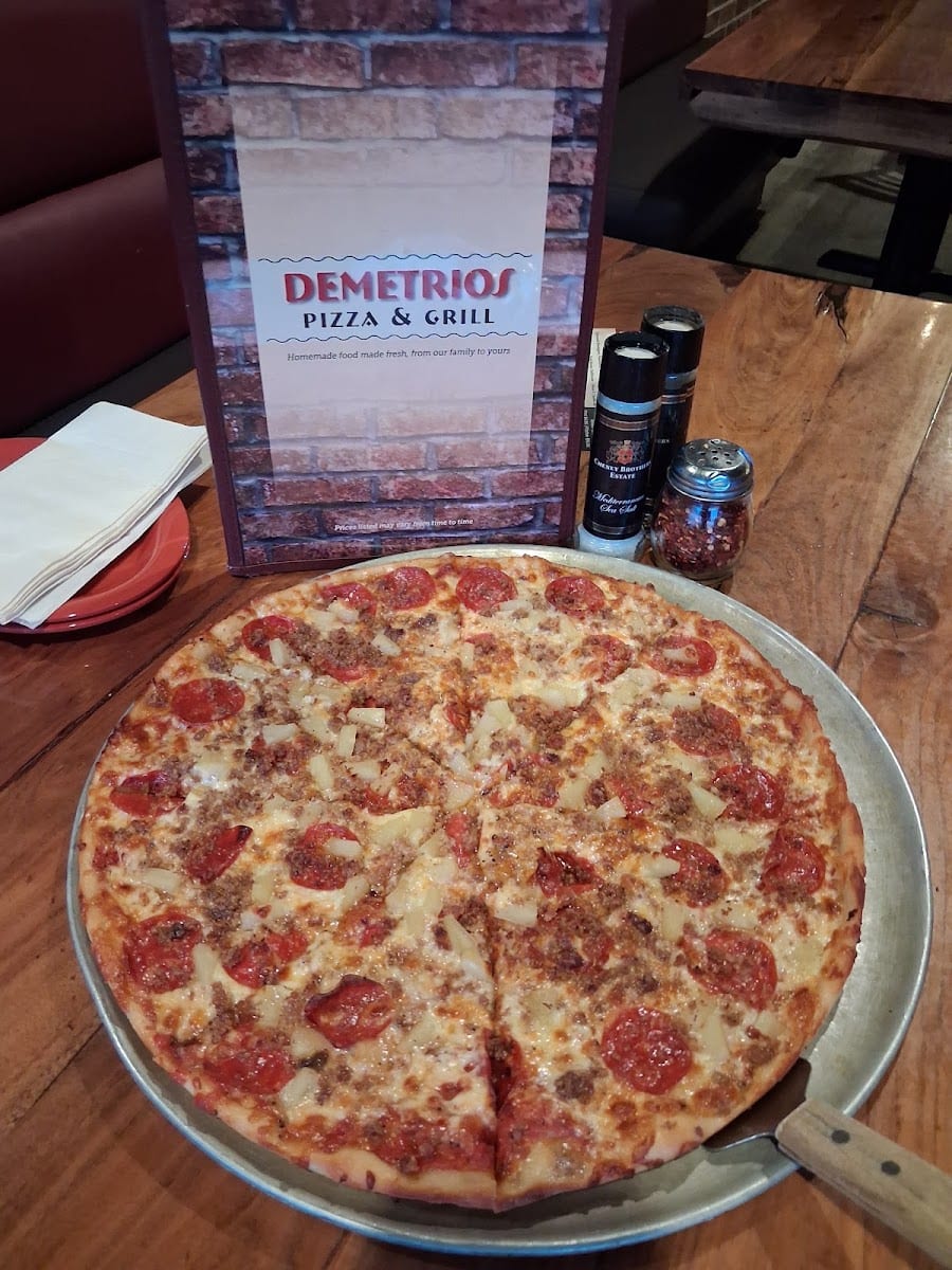 Demetrios Pizza & Grill, photo 3