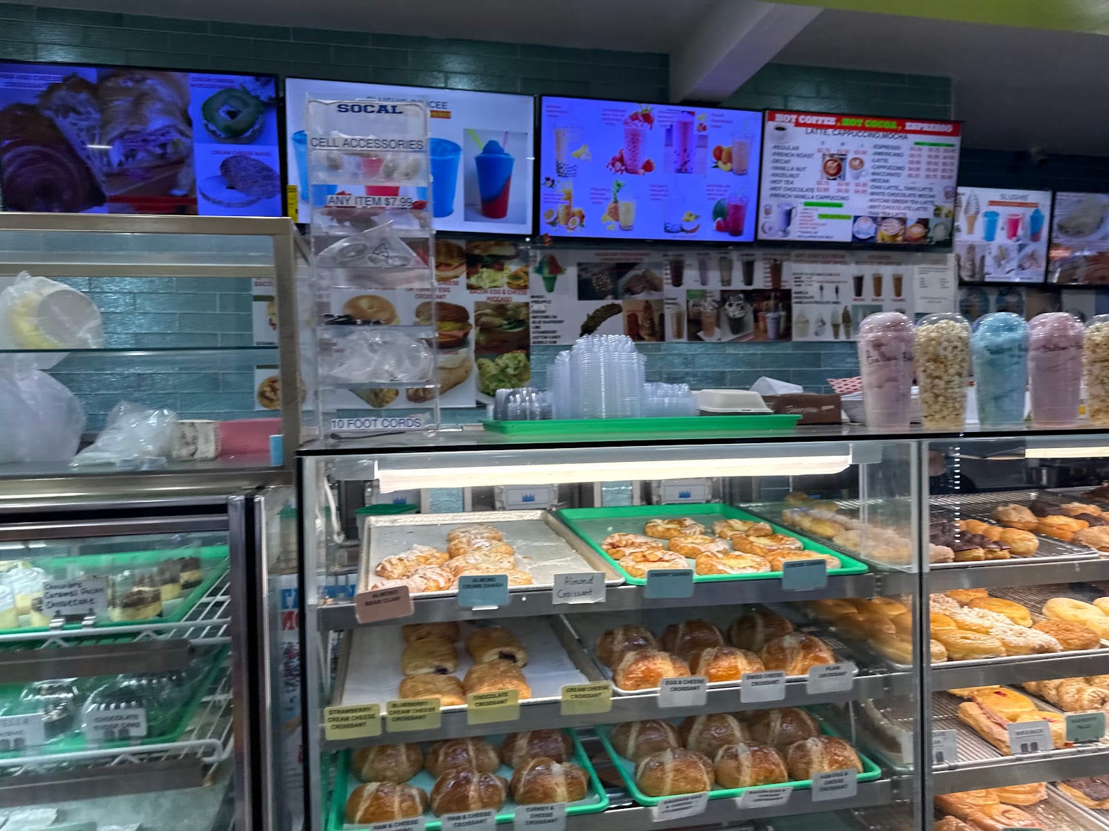 Balboa Bakery & Deli & Donuts, photo 4